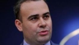 Hajmeresztő dolgokat állít a DNA a pénzügyminiszterről