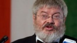 Kossuth-díjjal tüntették ki Szőcs Géza költőt