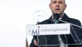 RMDSZ-es politikusok: méltatlan március 15. szelleméhez a fütyülés