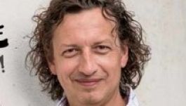 Csernus Imre első alkalommal Kézdivásárhelyen