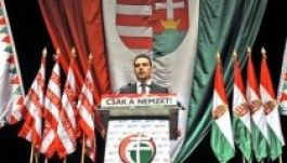 Vona Gábor nehezebben alszik, amióta erősebb a pártja