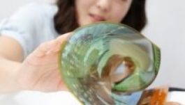 Jövőre érkezhetnek a hajlítható telefonok