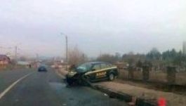 Összetört az adóellenőrök autója: utolérte a vendéglősök átka?