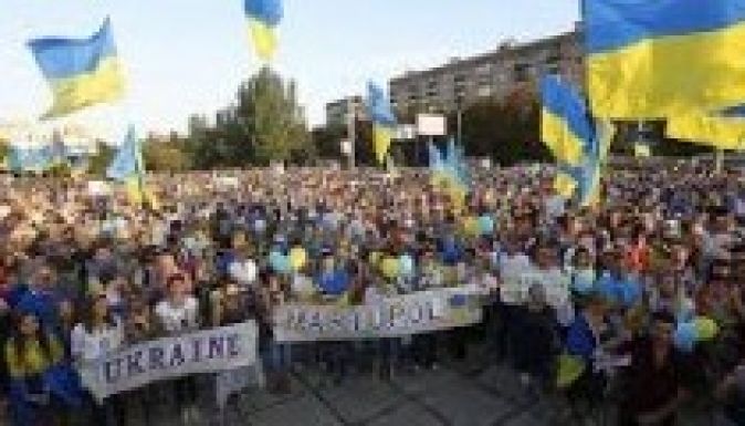 Egy ukrán oligarcha mentette meg ősszel Mariupolt