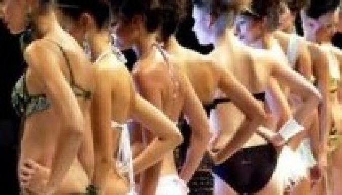 Tényleg betiltották a túl sovány modelleket Franciaországban