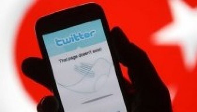 Törökország blokkolja a Facebookot, a Twittert és a Youtube-ot