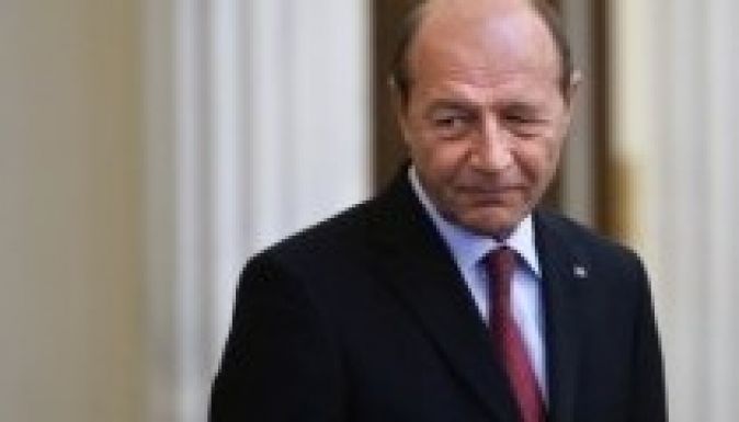 Băsescu élesen bírálta a korrupcióellenes ügyészséget