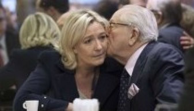 Marine Le Pen elhatárolódik saját apjától