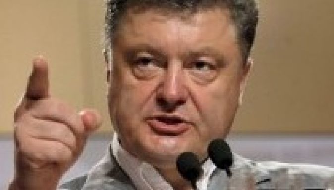 Porosenko: Ukrajna hadiflottát épít és visszaszerzi a Krímet