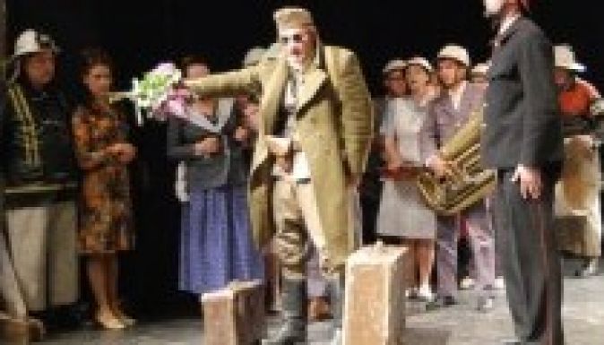 Beregszászi vendégelőadás Marosvásárhelyen: Tóték