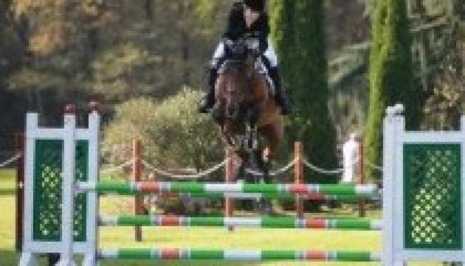 Tragédia történt vasárnap egy torinói lovaspályán