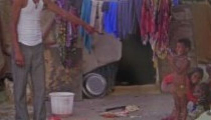 Fotókiállítás szegényekről, gazdagokról Marosvásárhelyen