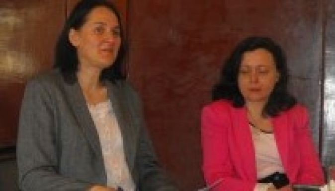 Hátrányos helyzetű fiatalokon segítenek Maros megyében