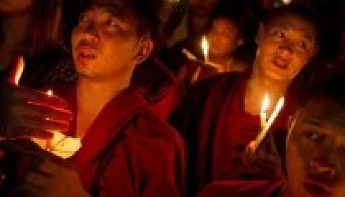 Hétgyermekes tibeti férfi gyújtotta fel magát Szecsuanban