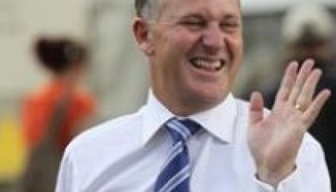 Kisiskolás módjára zaklatott egy pincérnőt Új-Zéland miniszterelnöke