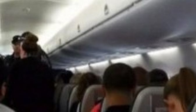 Szándékosan zuhant az ájult utasokkal a pilóta