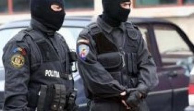 Megszállták az ügyészek a csíkszeredai városházát