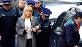 Így vetne véget a bilincsparádénak a parlament