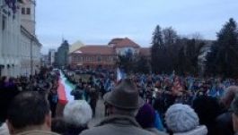 Érvénytelenítette a bíróság a magyar himnusz énekléséért kirótt bírságot