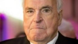 Helmut Kohl, a német egység kancellárja 85 éves
