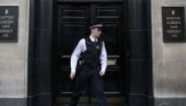 Trükkös kasszafúrók fosztották ki az ékszerészek londoni negyedét