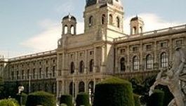 Ötszáz éves abroszt mostak ki a bécsi Szépművészeti Múzeumban