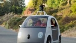 Tengeribeteggé  teheti utasait az önvezető autó