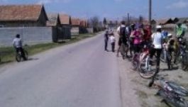 Rendőrség: nem támadtak kerékpárosokra az árapataki romák