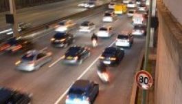 Taxiba betörve vitték el egy műgyűjtő értékes ékszereit