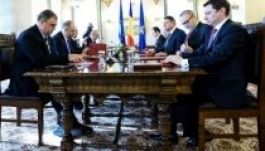 Ismét konzultációra hívta a pártokat Klaus Johannis