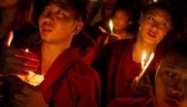 Hétgyermekes tibeti férfi gyújtotta fel magát Szecsuanban