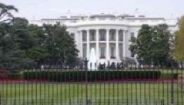 Újabb betolakodót hajítottak ki a Fehér Házból