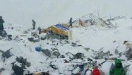 Sok a halott, még több a sebesült a Mount Everesten