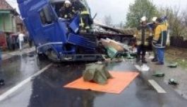 Két kamion ütközött Marosvásárhely és Segesvár között