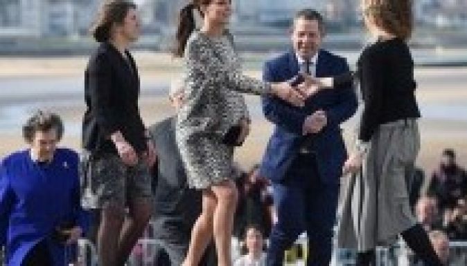 Órákon belül megszülethet a második királyi bébi