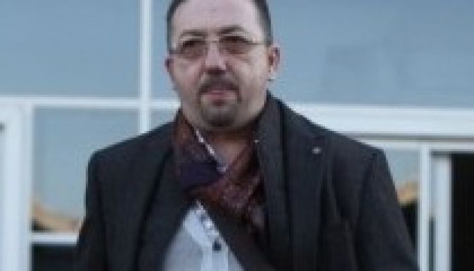 Szökésben van az adócsalással gyanúsított román milliomos