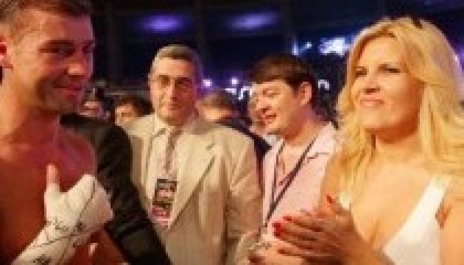 Elena Udrea csütörtöktől már saját ágyában aludhat