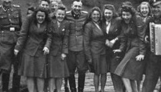 Közzéteszik az auschwitzi haláltábor személyzetének teljes listáját