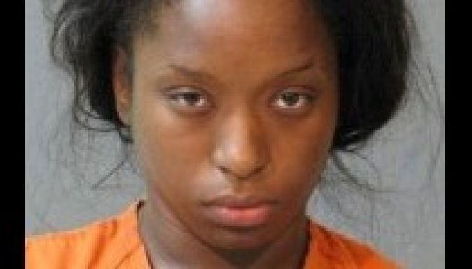 Leégették a kezét, mert engedély nélkül nassolt