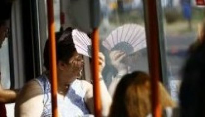 Nagy melegre és esőkre is számítani lehet a hét végéig