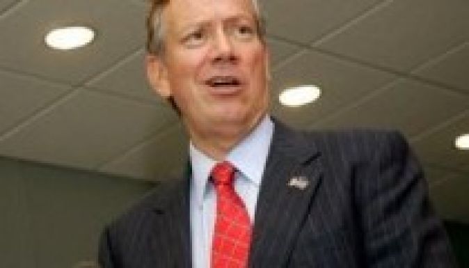 George Pataki is indul az amerikai elnökválasztáson