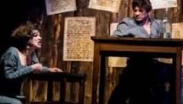 Az arab éjszaka és a Kés a tyúkban a Figuránál