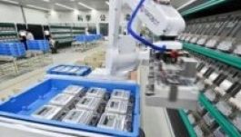 Épül az első, teljesen robotokkal termelő gyár Kínában