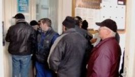 Csúszópénzért engedte át ügyfeleit a sofőrvizsgán a szentgyörgyi rendőr