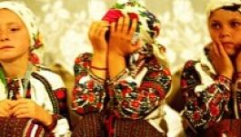 KISEBBSÉGBEN: Gondolatok a moldvai csángók nemzeti identitásáról