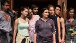 Még kaphatók jegyek a debreceni színház szatmári előadásaira