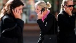 Egyre többet beszélnek mobilon Románia lakói