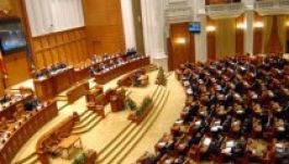 A honatyák nem mondanak le a különnyugdíjukról