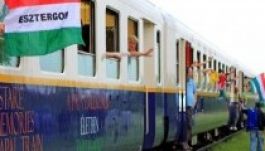 Így fogadják Kolozsváron a Boldogasszony zarándokvonatot (VIDEÓ)