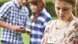 Vádemelés lett az osztálytársnő Facebookra tett félmeztelen fotójából